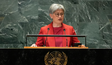 Australia says 115,000 citizens stranded in Middle East