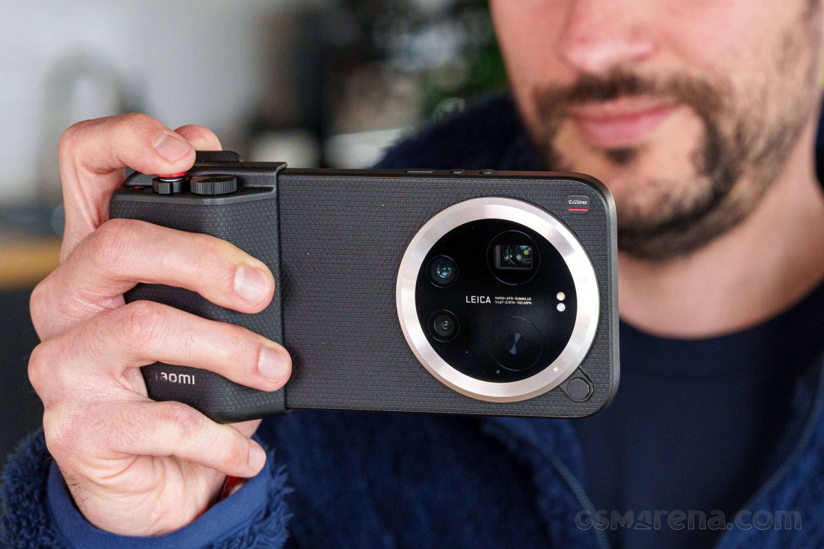 Xiaomi 17 Ultra Photography Kit and Photography Kit Pro hands-on