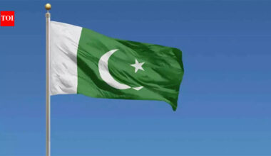 Pakistan Petrol Price Today: Skyrocketing crude prices could push Pakistan's monthly oil import bill to $600 million; Islamabad seeks IMF's help