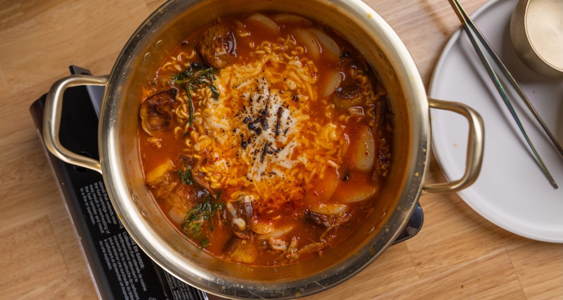 Chef Debbie Lee’s Yi Cha Reimagines the Korean Gastropub in Highland Park