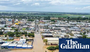 Bundaberg floods: thousands of residents could be isolated for days after river bursts banks | Australia weather