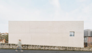 The Aubusson Tapestry Museum Extension / Projectiles