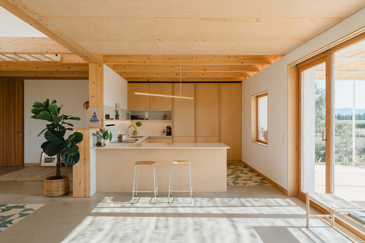 House in Pradet / Clara Crous Arquitectura - Interior Photography, Kitchen, Wood