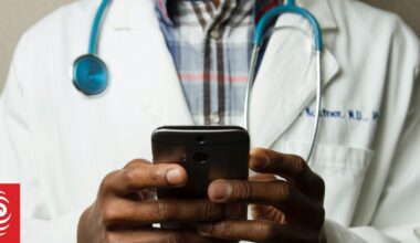 Emergency doctors estimate AI scribe 'Heidi' saving up to 10 minutes per patient