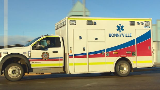 Rural Alberta municipalities probe premier on ambulance response times, healthcare services