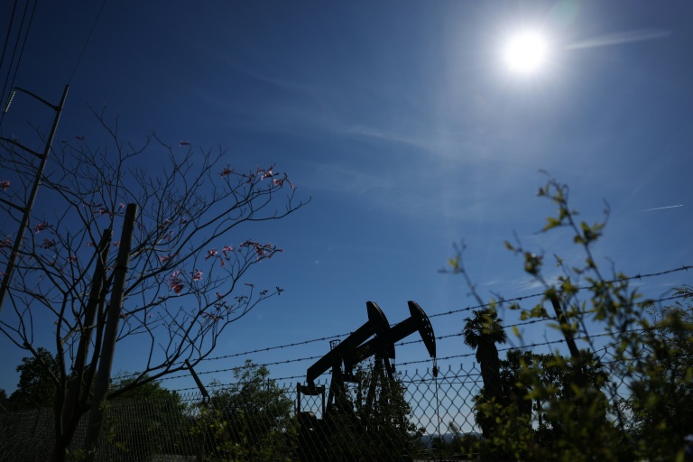 Energy prices surge, stocks sink amid rising energy shock fears