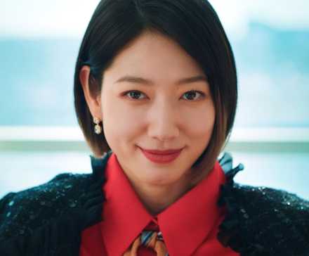 Park Shin-hye as seen in Netflix's Undercover Miss Hong