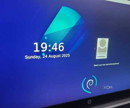 KDE Plasma login screen