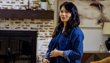 Doulas can improve health outcomes for women and babies. Insurers are taking notice.