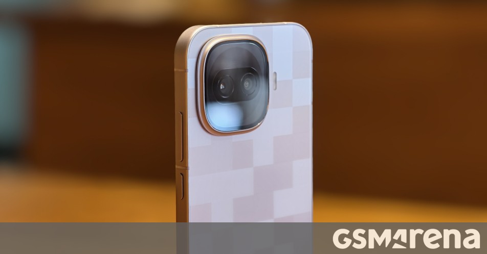 iQOO 15R hands-on review - GSMArena.com news