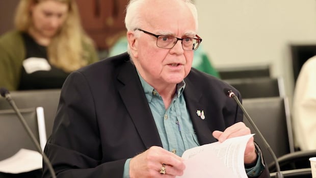 Retired N.S. gov't employees call for more fairness in pension plan