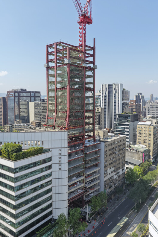 OMA’s Metropolitan Village Advances Toward Completion in Taipei’s Xinyi District - Image 5 of 19