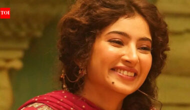 ‘Dhurandhar: The Revenge’: All about Sara Arjun, Ranveer Singh’s leading lady in the film - The Times of India