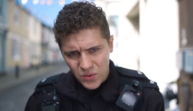 Beyond Paradise moment leaves viewers in hysterics