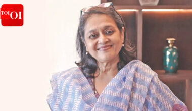 Supriya Pathak recalls thinking first period was a ‘punishment’; says menopause made her ‘more individualistic’ |