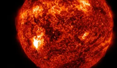 Sun explodes: X1.4 flare launches huge CME -  VIDEO