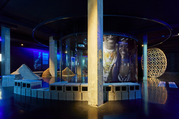 Choreographing Lagos: Dele Adeyemo on Dance, Cosmology, and Spatial Practices - Image 5 of 22