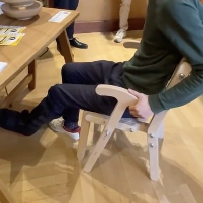 A Chair That Scooches In and Out For You