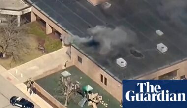 Suspect dead after ramming vehicle into Michigan synagogue, officials say | Michigan