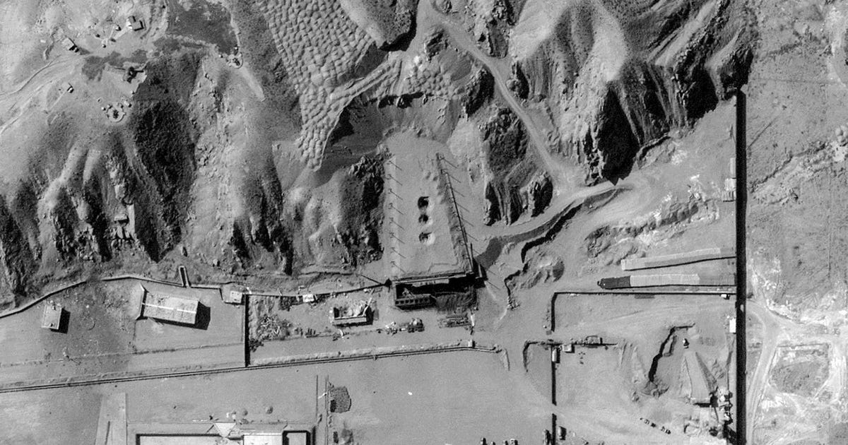 Report: U.S. and Israel Strike Iranian Missile Tunnels to Block Launchers - Haaretz