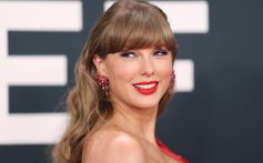 LOS ANGELES, CALIFORNIA - FEBRUARY 02: Taylor Swift attends the 67th Annual GRAMMY Awards on February 02, 2025 in Los Angeles, California. (Photo by Matt Winkelmeyer/Getty Images for The Recording Academy)