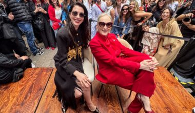 Anne Hathaway’s Stiletto Red Micro-French Mani Proves the Devil’s in the Details