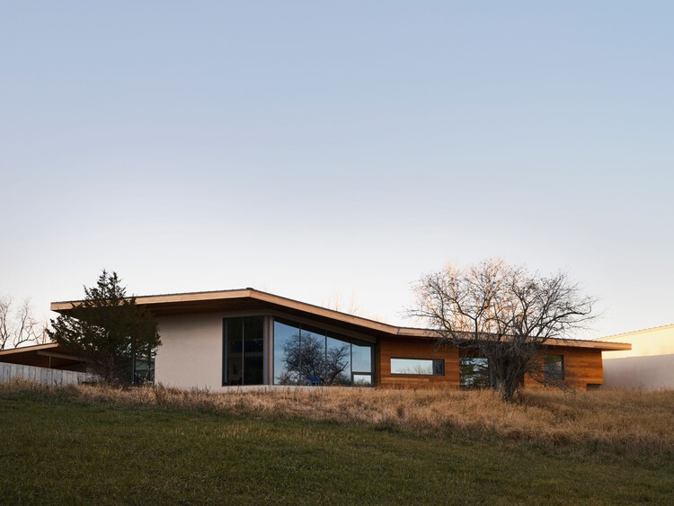 Artist Residence and Studio in NY / Horizontal Design - Exterior Photography