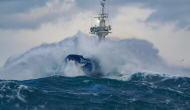 Deckhand on 'Deadliest Catch' boat dies while fishing in Alaskan waters