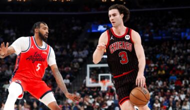 Bulls wrap up West Coast trip with 119-108 loss to Clippers, Giddey passes MJ in career triple-doubles - NBA
