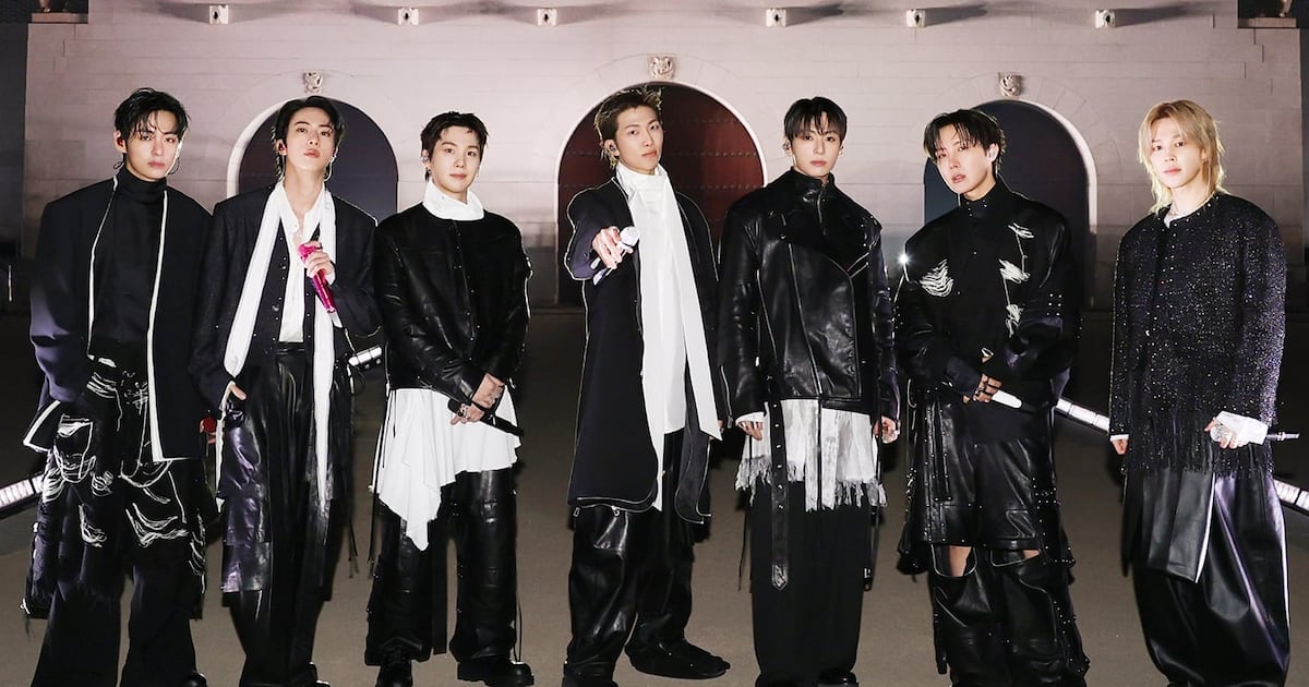 HYBE Shares Plunge 15% After BTS Concert Draws Fewer Fans - 조선일보