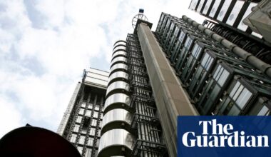 Lloyd’s of London stresses it is still insuring shipping in strait of Hormuz | Shipping industry