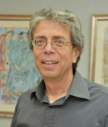 פרופ' גיורא פילר – אלבום פרטי

לכתבה של עידו אפרתי