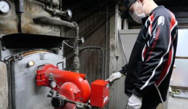 1 Month On, Iran Conflict Fuels Worries over Businesses, Households