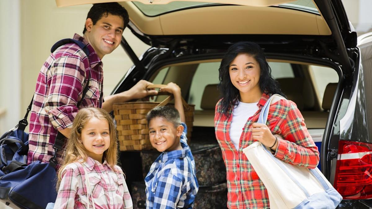 His Girlfriend’s Parents Take 4 Vacations Yearly, But Still Ask for Grocery Money