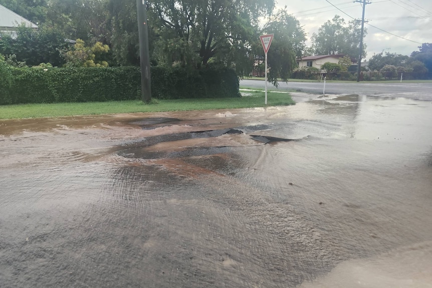 Corner of Porter St and Warton St at Gayndah from floodwaters. 