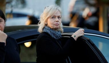 Israel's AG Expected to Formally Oppose Netanyahu Pardon in Coming Days - Haaretz