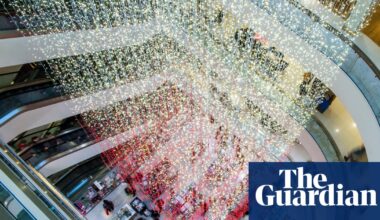 UK consumer confidence has ‘collapsed’ during Iran war, retail industry says | Retail industry