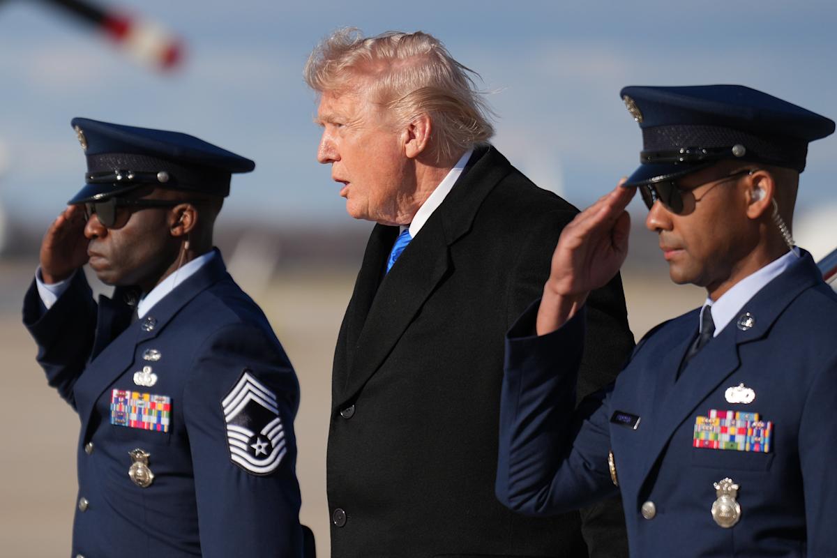 Dow, S&P 500, Nasdaq slide as Iran war drags on, oil rebounds