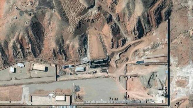 Israel claims it struck Iranian nuclear arms site｜Arab News Japan