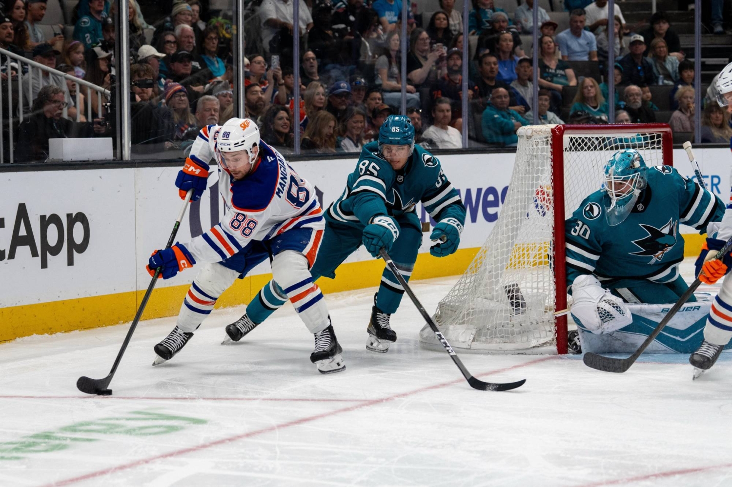 Sharks beat Oilers to halt five-game slide