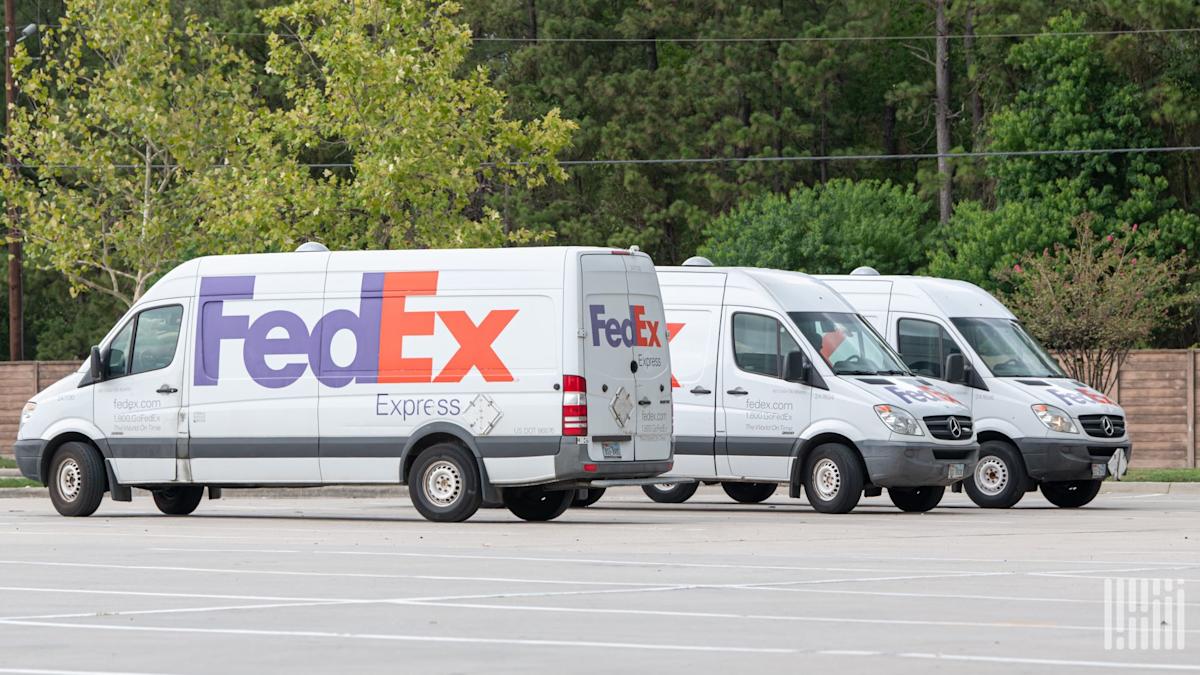 FedEx raises guidance again after strong earnings beat
