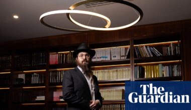 As Bondi’s Jewish community celebrates Passover, freedom and fear are front of mind | Bondi