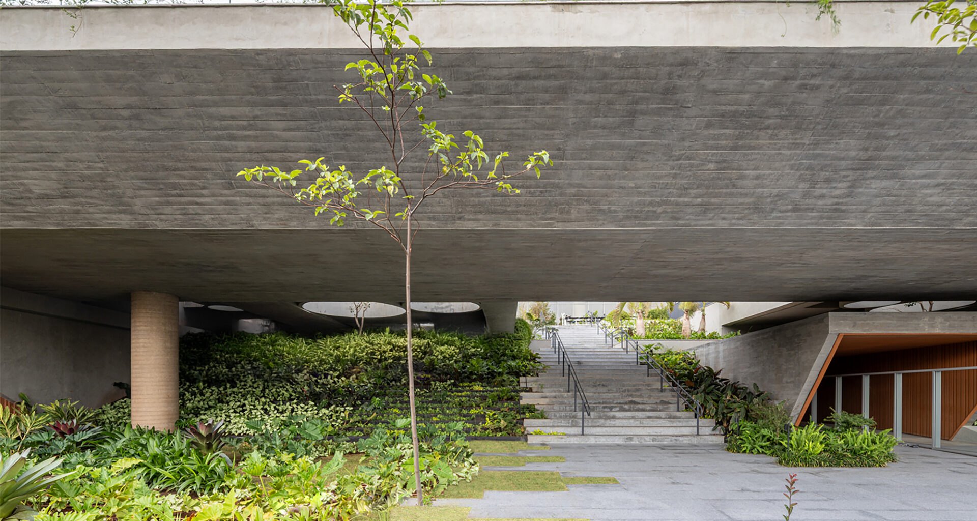 HVM Maya / Perkins&Will | ArchDaily