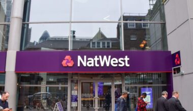 NatWest banker tells customers 'increase your money' with '£10 rule' | Personal Finance | Finance