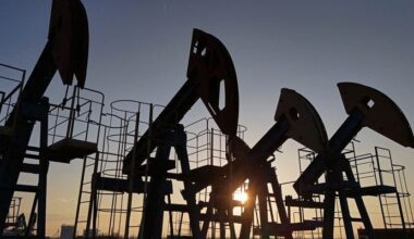 Oil's Spike Past $100 Has Wall Street Bracing for What Comes Next