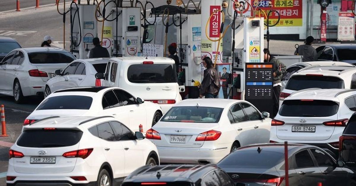 Oil prices up 8% on Iran war, pare gains after hitting highest since 2022