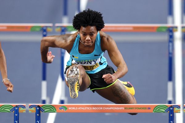FLASH: Charlton equals world record to win third world indoor 60m hurdles title in Kujawy Pomorze | News | Kujawy Pomorze 26