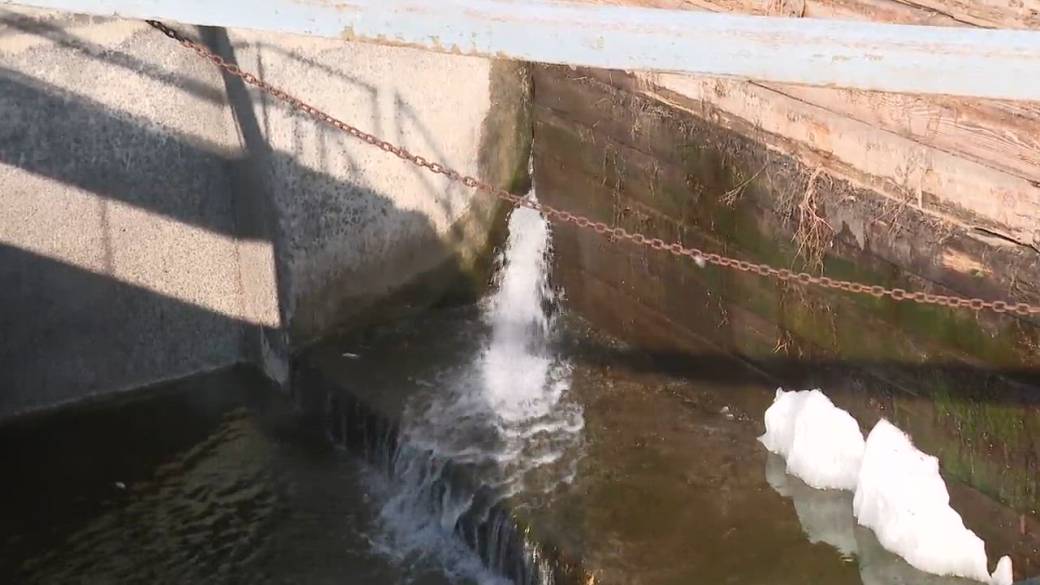 Click to play video: 'Kingston area under flood watch as rain and snowmelt push water levels higher'