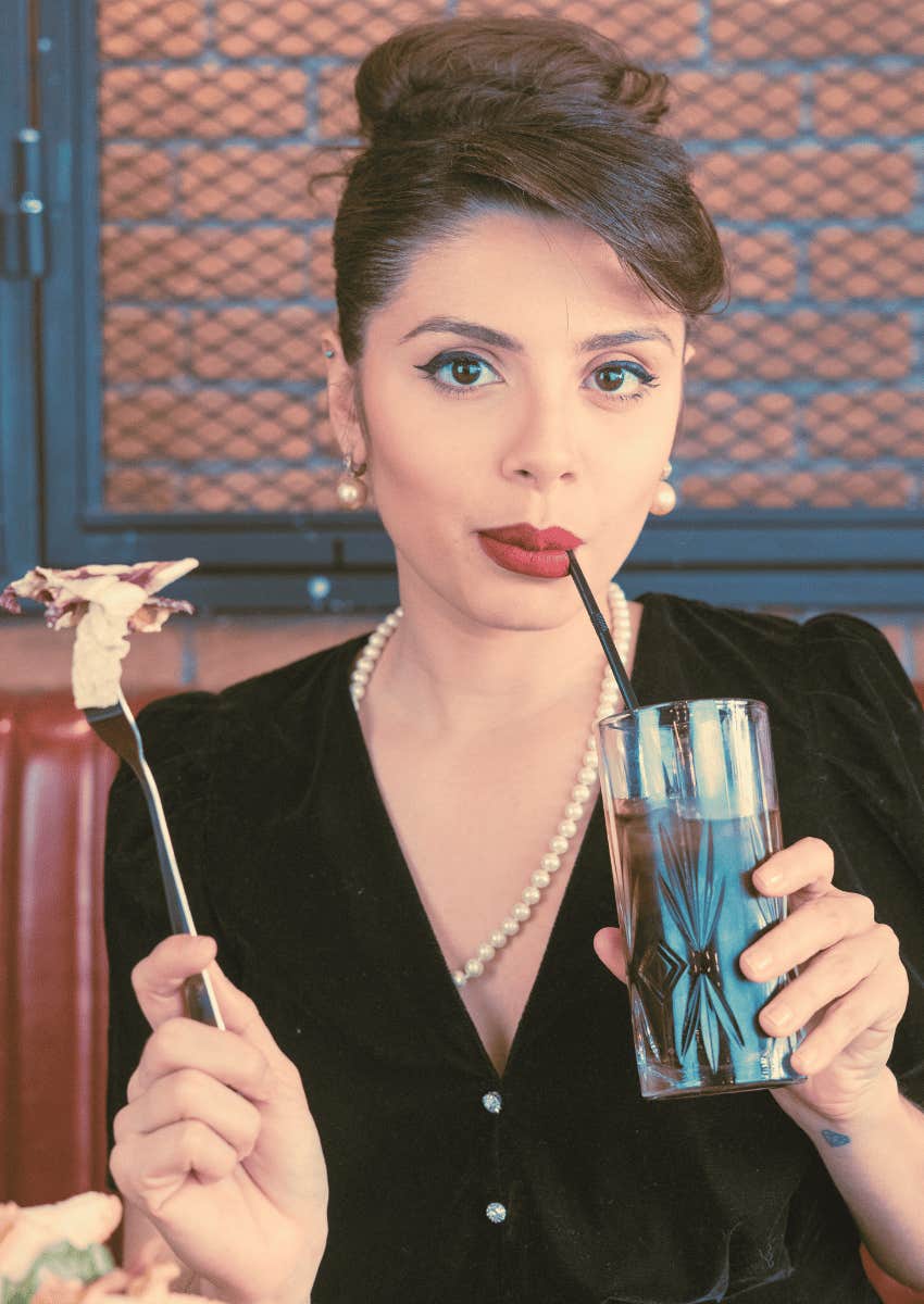 70s vintage style single woman