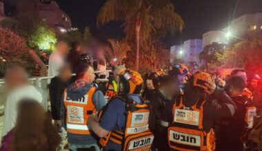 United Hatzalah volunteers respond after Iranian missiles triggered sirens throught Israel, March 5, 2026.